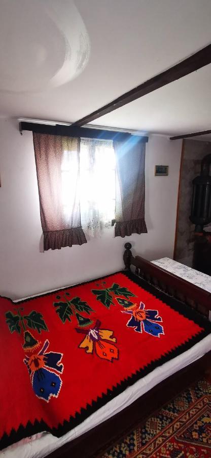 Apartamento Etno Domacinstvo Miris Bosiljka Mislodin Exterior foto