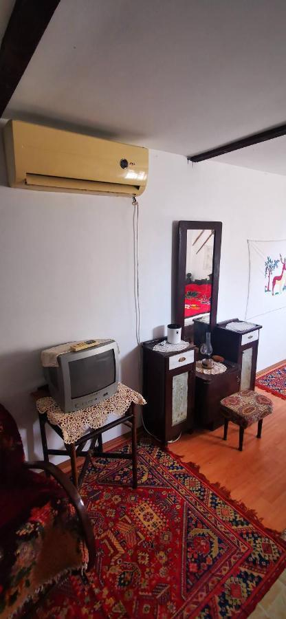 Apartamento Etno Domacinstvo Miris Bosiljka Mislodin Exterior foto